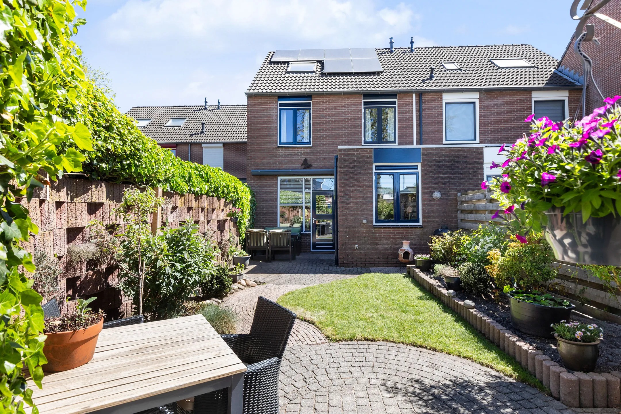 Geschakelde 2-onder-1-kapwoning Betsy Westendorpstraat 21 Apeldoorn