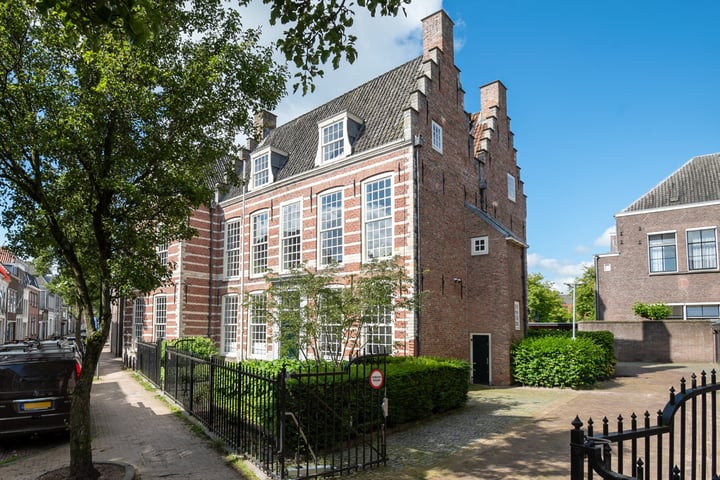 Herenhuis, geschakelde woning Molenstraat 30 Gorinchem