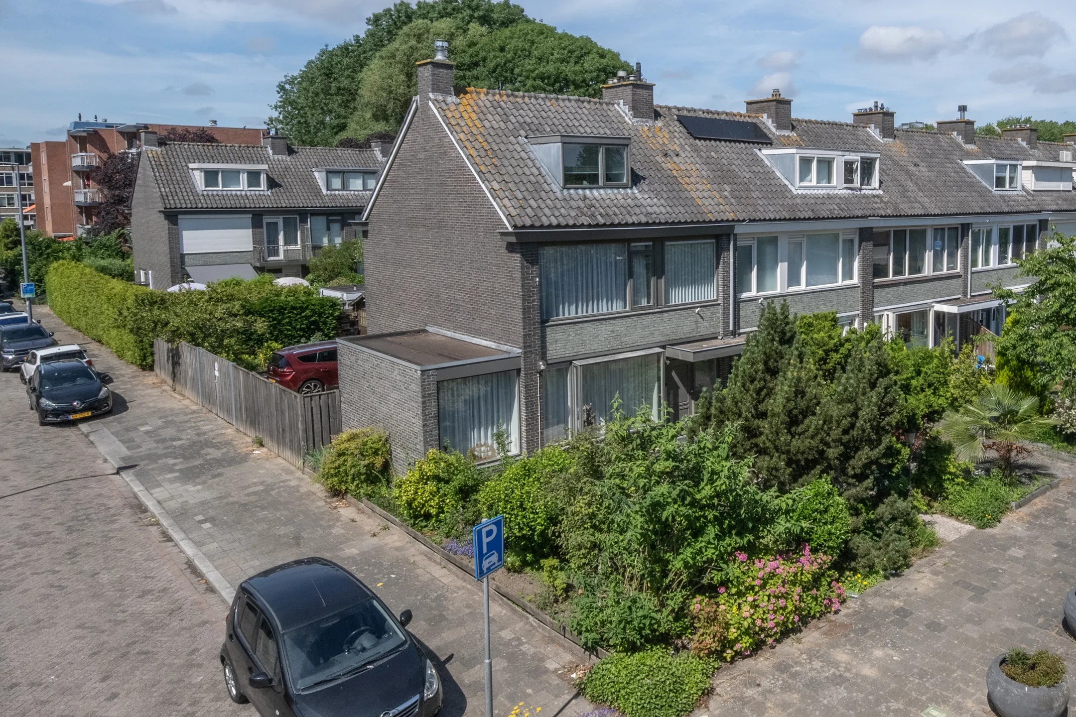 Hoekwoning Keltenoord 83 in Rotterdam