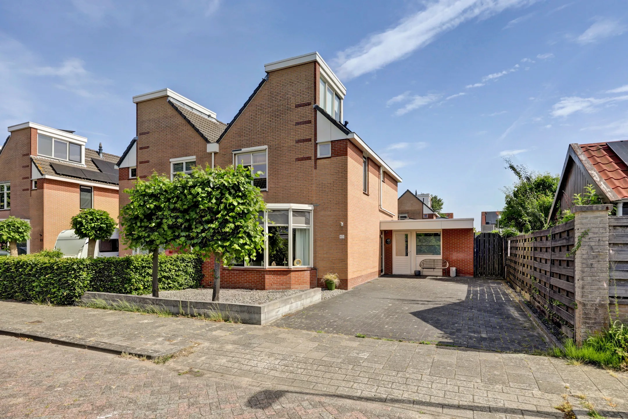 2-onder-1-kapwoning Albertijn 43 in Dronten