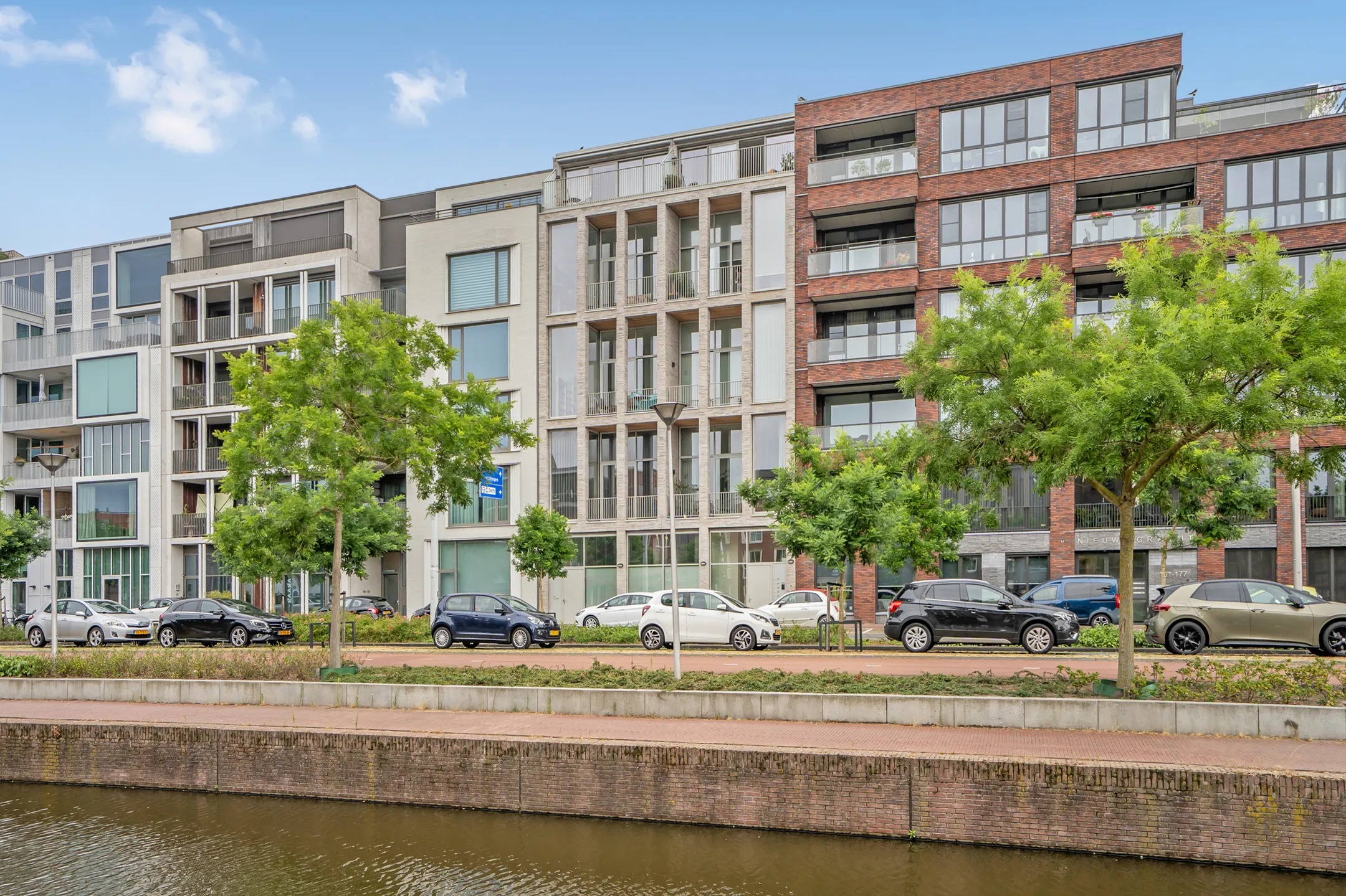 Portiekflat Nieuwe Gracht 143 in Delft