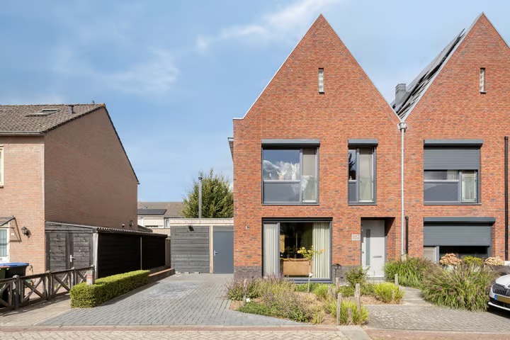 Hoekwoning Wilgenstraat 2 b in Brakel