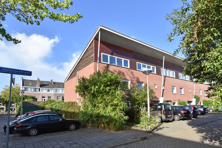 Herenhuis, hoekwoning Jan Verkoljestraat 1 in Delft