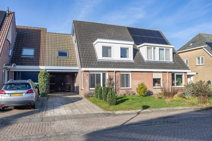 Geschakelde 2-onder-1-kapwoning Heechkamp 10 Balk