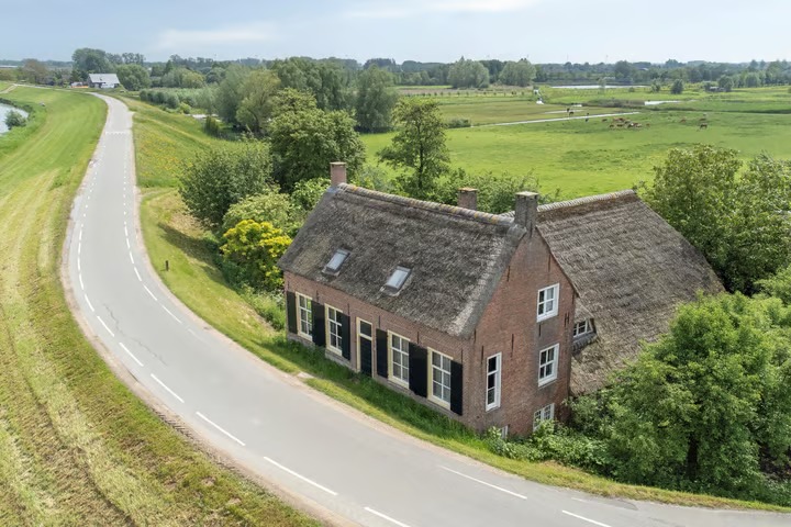 Vrijstaande woning (dijkwoning) Rijndijk 29 in Lienden