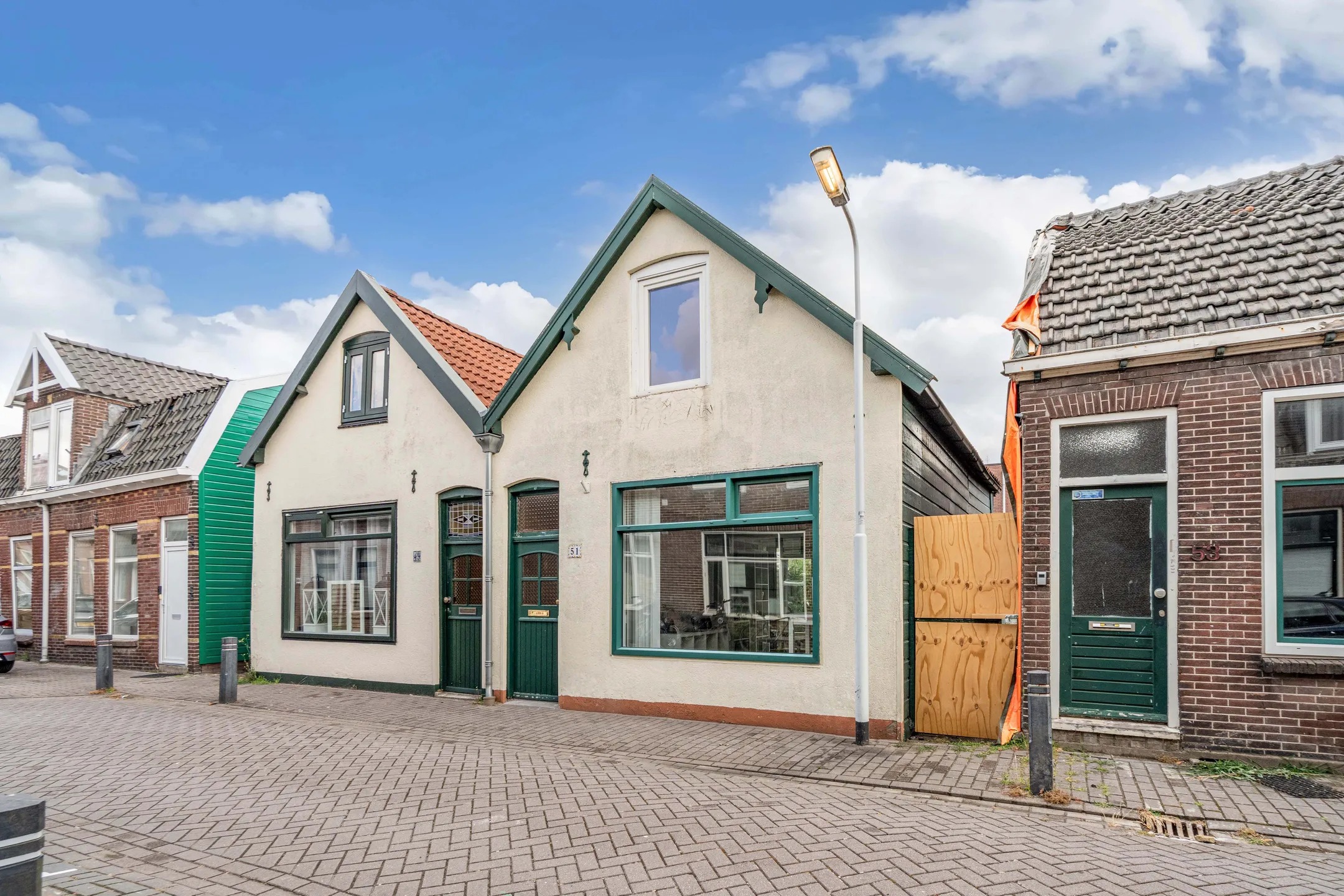 2-onder-1-kapwoning Eendrachtstraat 51 in Zaandam