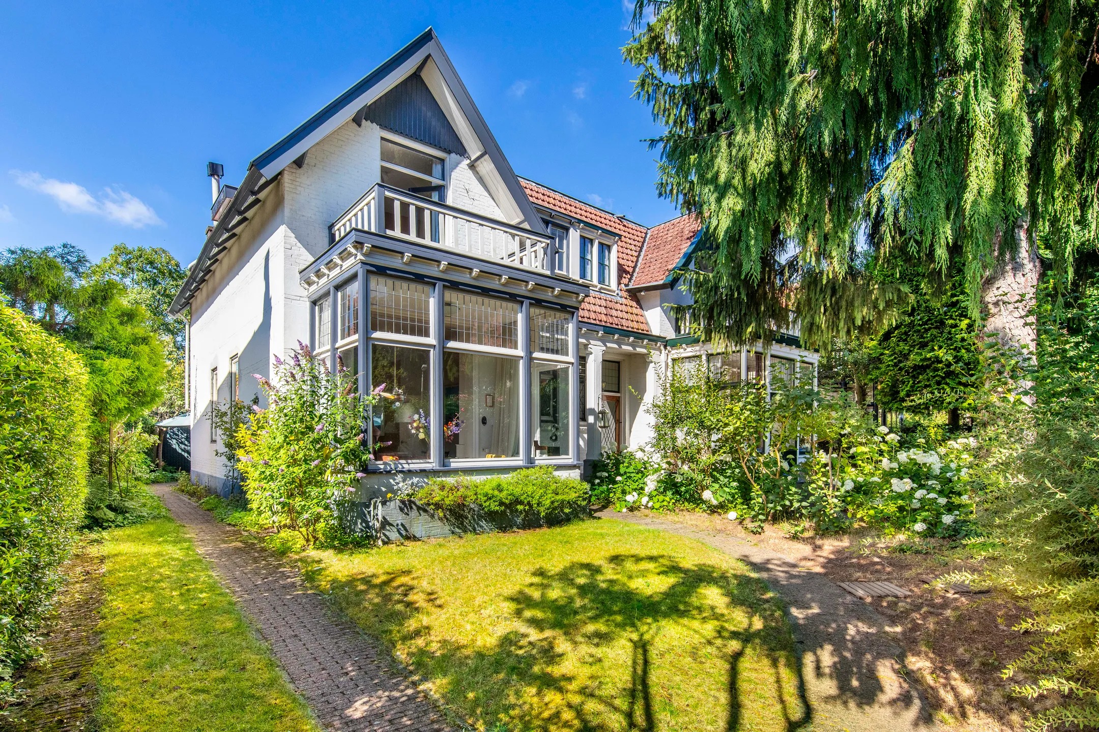 2-onder-1-kapwoning Regentesselaan 15 in Bussum