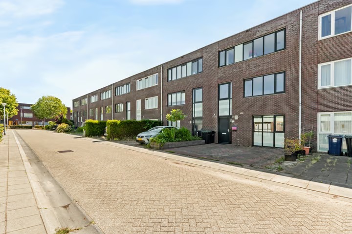 Tussenwoning Sisleystraat 28 in Almere