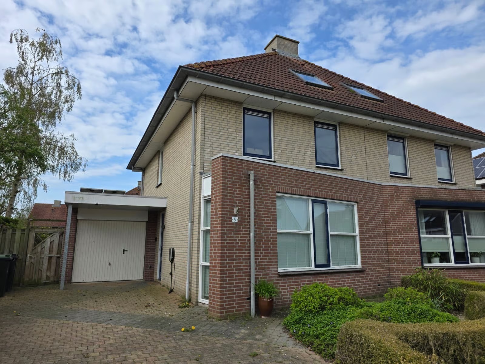 2-onder-1-kapwoning Burgemeester C Koertstraat 5 in Wolphaartsdijk