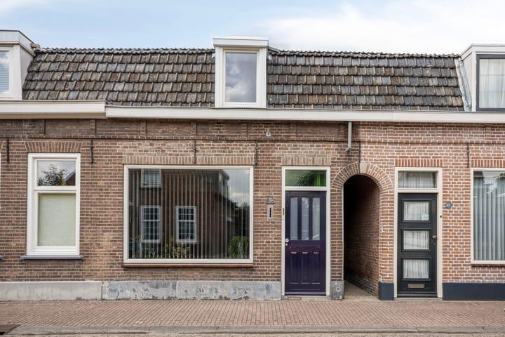 Eengezinswoning, tussenwoning Roestenbergstraat 39 Kaatsheuvel