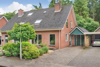 Eengezinswoning, 2-onder-1-kapwoning Tolhuisweg 5 in Witharen