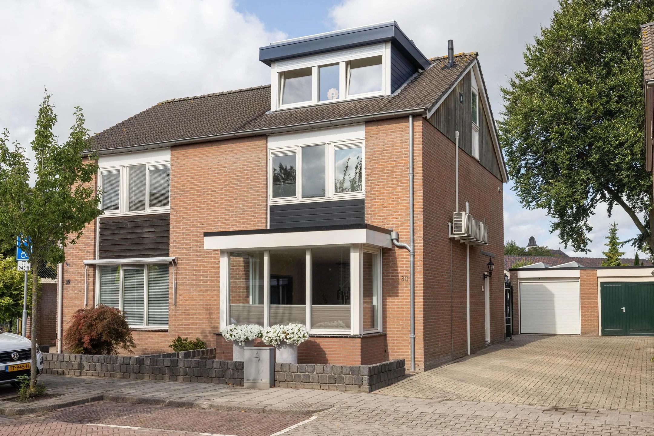 2-onder-1-kapwoning Sint Janstraat 30 in Enschede