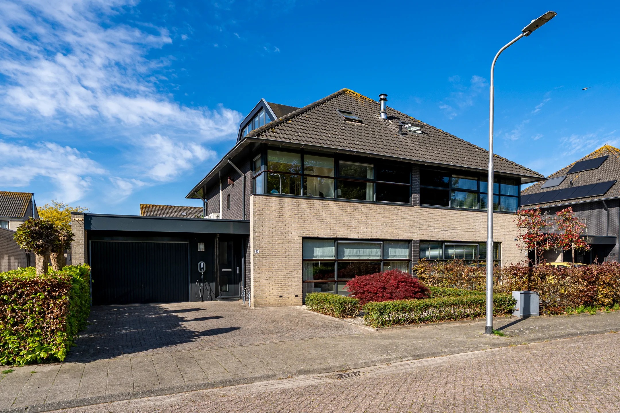 2-onder-1-kapwoning Makkumplein 23 Tilburg