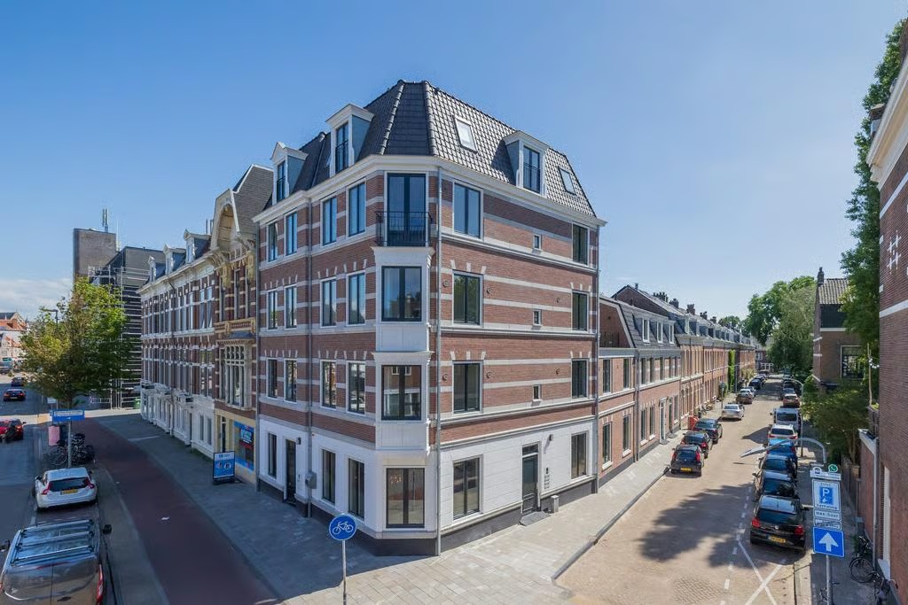 Portiekwoning Eerste Hasselaerstraat 1 B in Haarlem