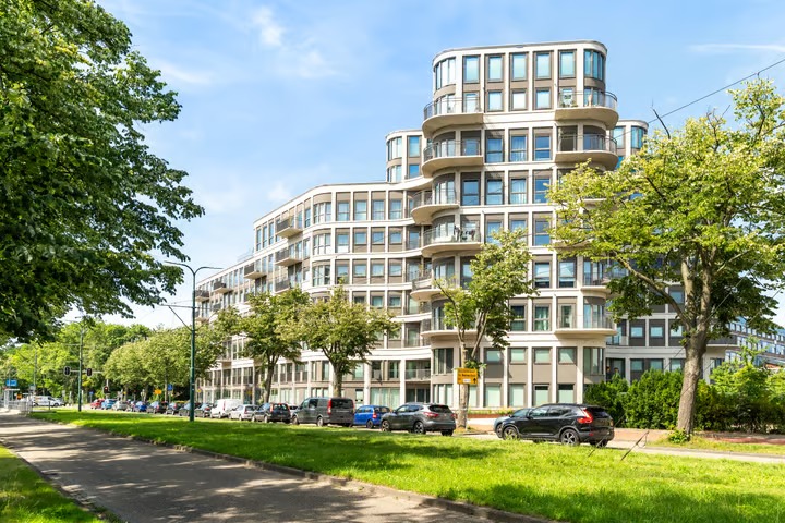 Portiekflat Burgemeester Elsenlaan 323 F602 in Rijswijk