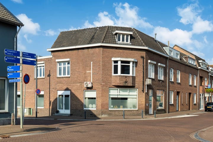 Eengezinswoning, geschakelde woning Kerkstraat 56 in Voerendaal