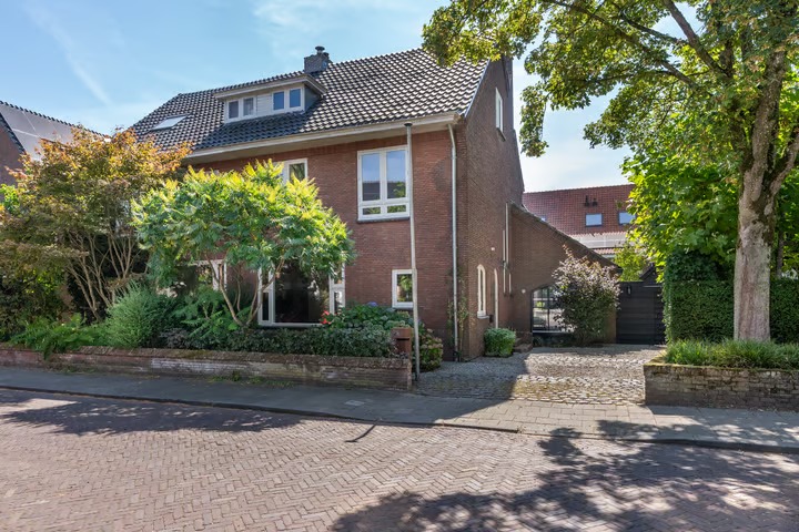 2-onder-1-kapwoning Wilhelminalaan 24 in Vught