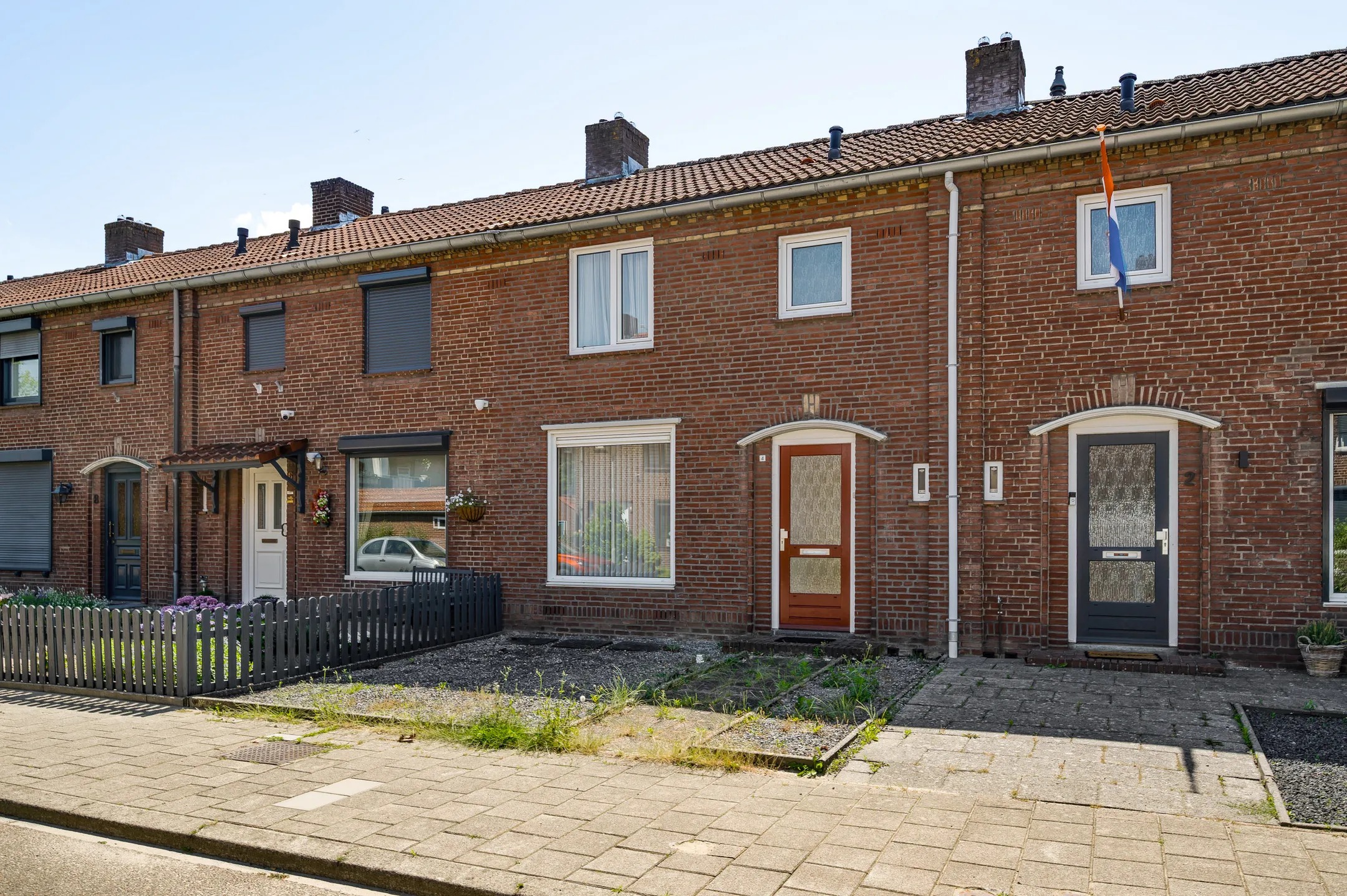 Tussenwoning van Kleefstraat 4 in Tegelen