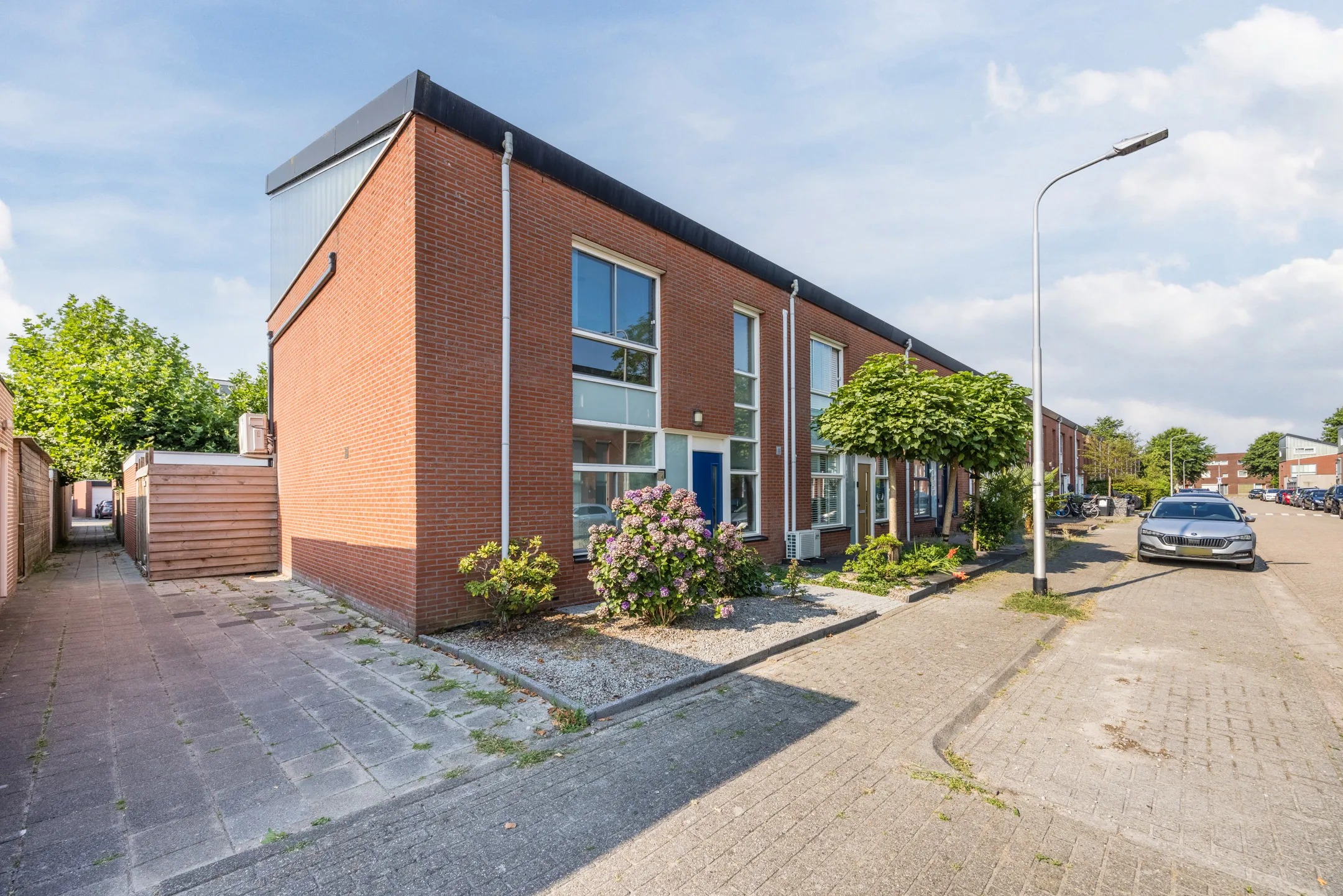 Hoekwoning Schagenstraat 4 in Tilburg
