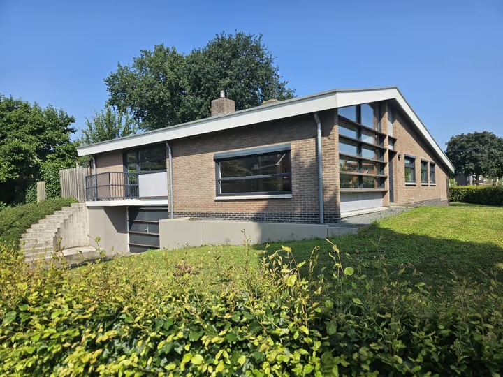 Vrijstaande woning (semi-bungalow) Korte Kerkweg 10 in Rouveen