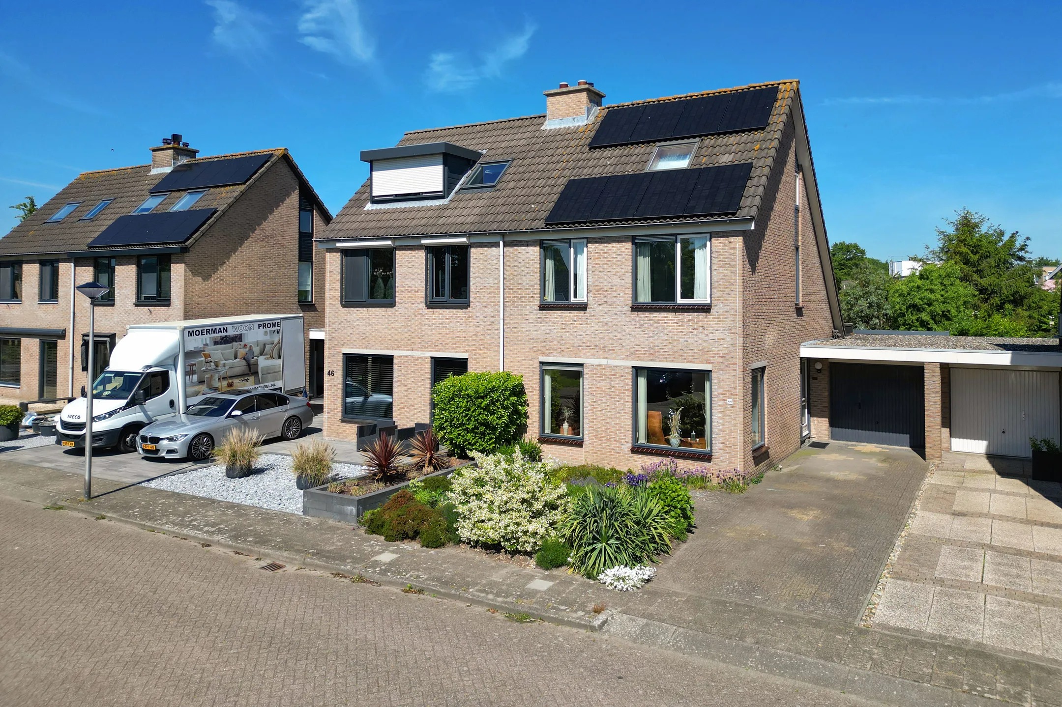 Geschakelde 2-onder-1-kapwoning Menkemaborgstraat 44 in Hellevoetsluis