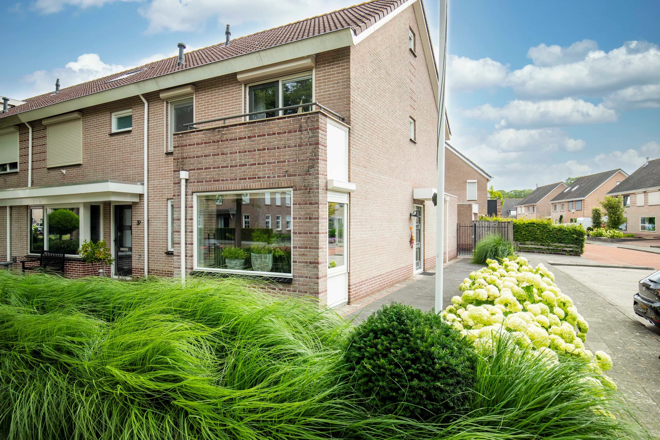 Hoekwoning Hoofdspoor 41 in Genemuiden