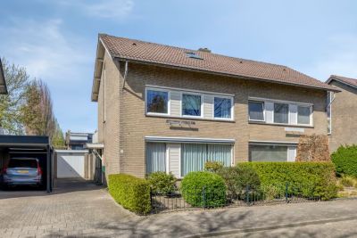 2-onder-1-kapwoning Beatrixstraat 5 in Veldhoven