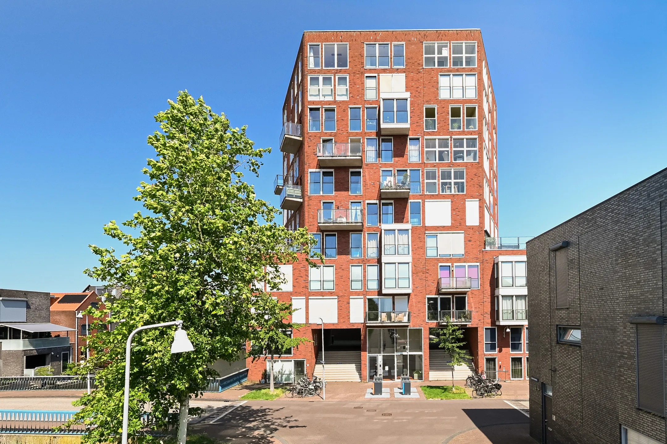 Portiekflat Veluwemeer 90 in Woerden