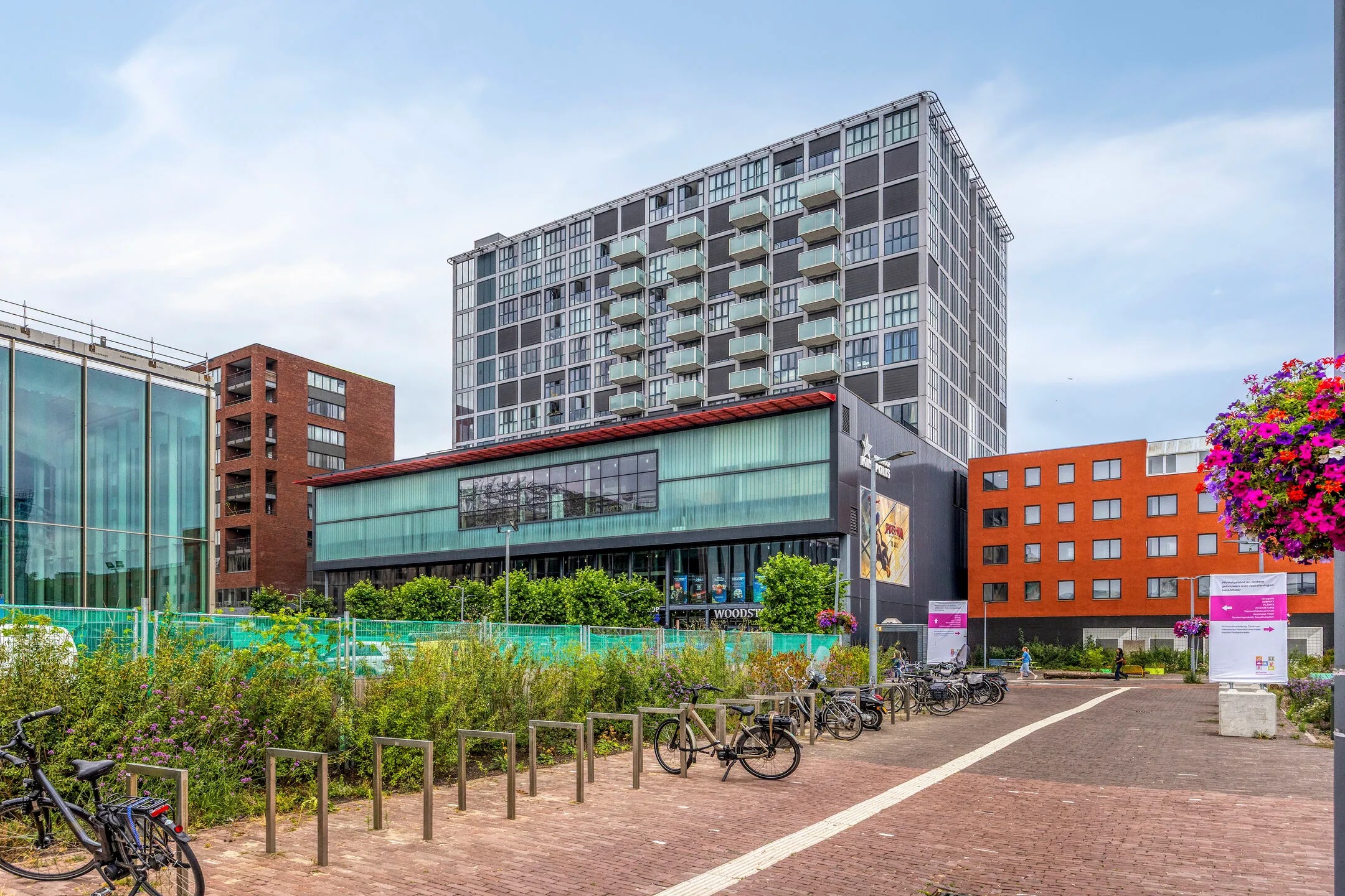 Portiekwoning Raadhuisplein 216 in Hoofddorp