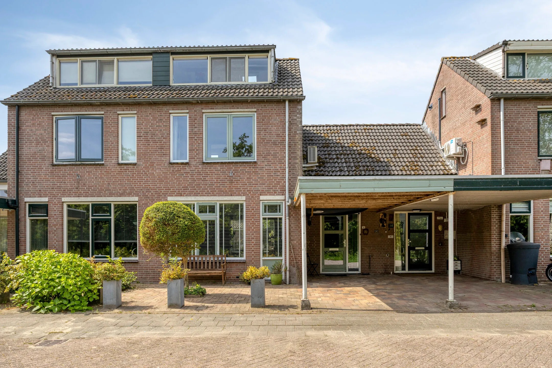 2-onder-1-kapwoning Norbertusdreef 16 in Willemstad