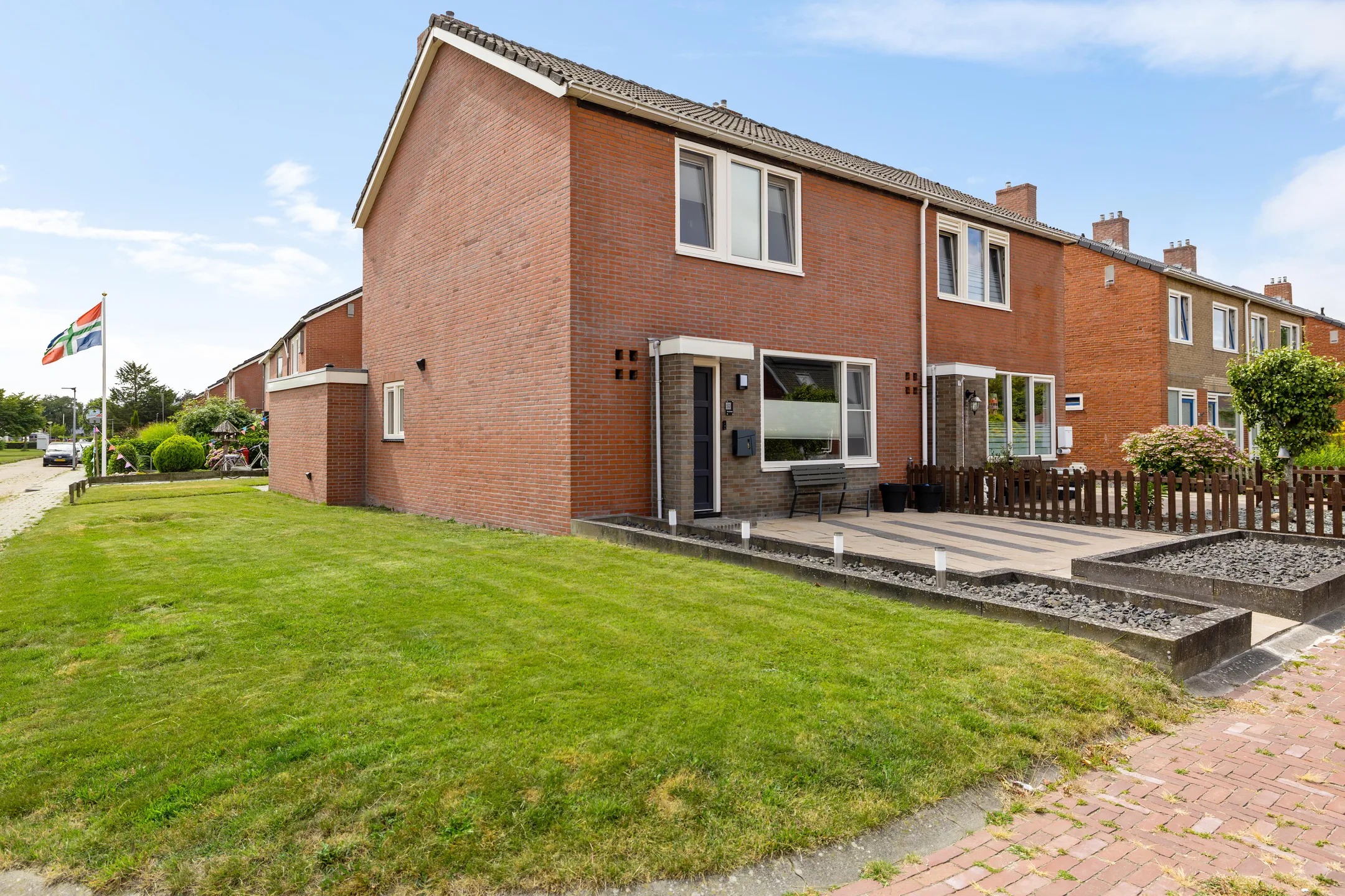 Hoekwoning Westerdijkstraat 50 in Roodeschool