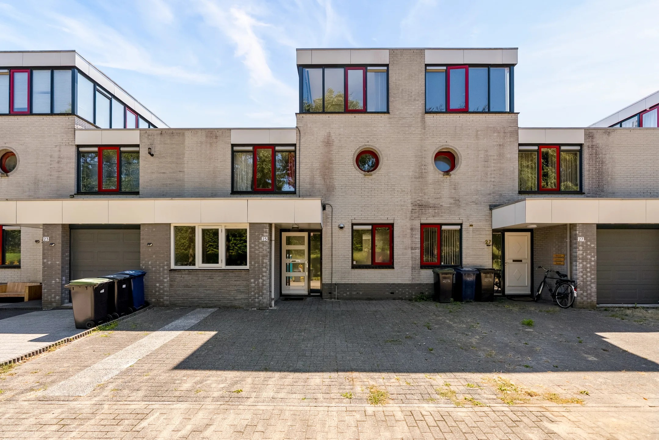 Geschakelde 2-onder-1-kapwoning Hagedisstraat 25 in Almere