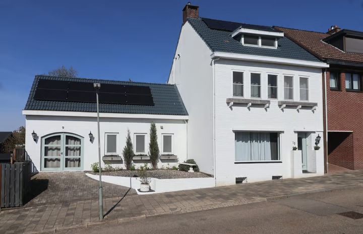 Halfvrijstaande woning Dormigstraat 15 in Landgraaf