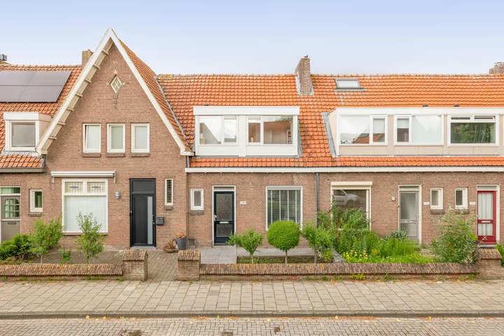 Tussenwoning Putstraat 106 in Waalwijk