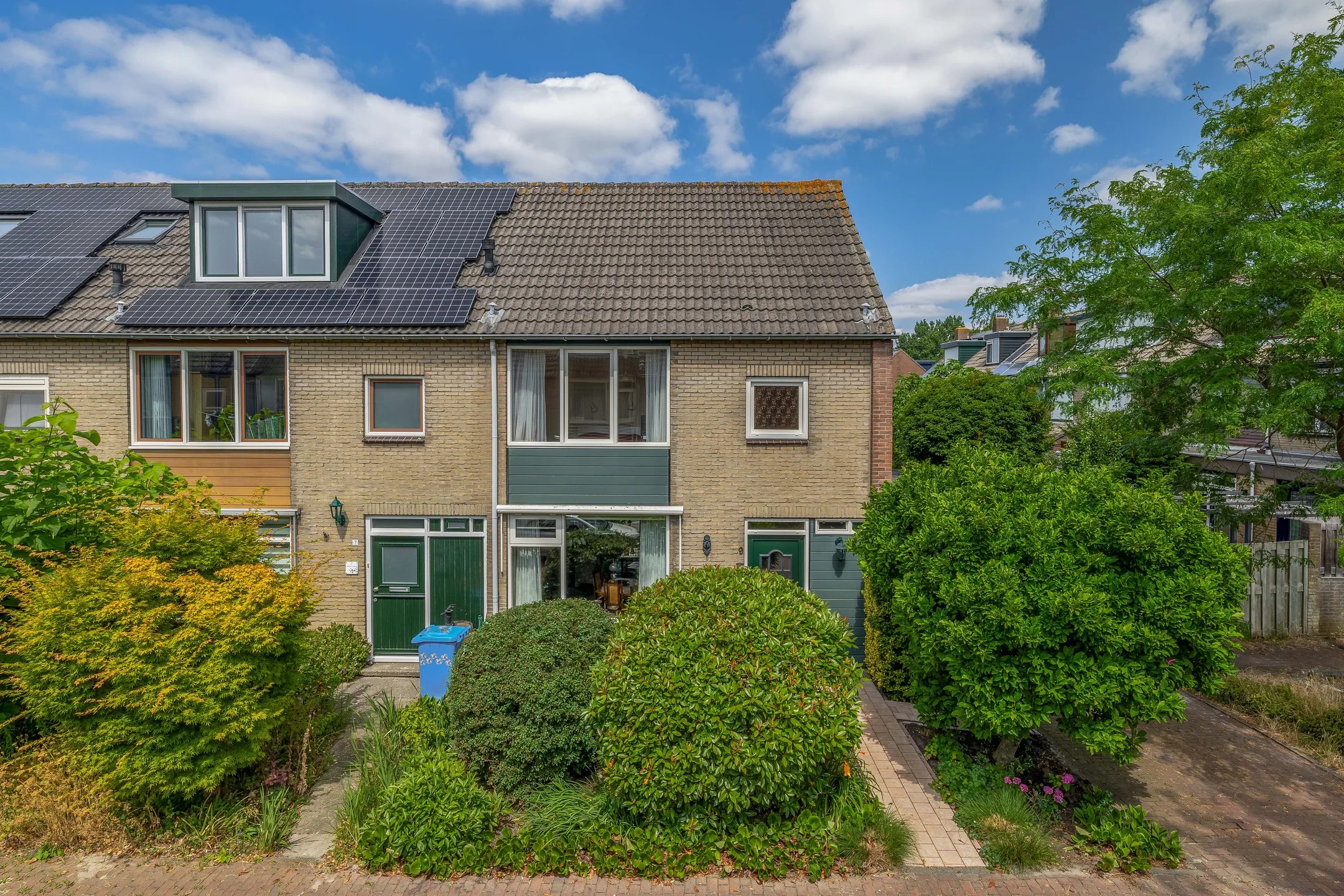 Hoekwoning Dunantlaan 9 in Pijnacker