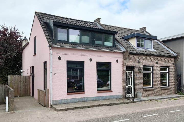 Eengezinswoning, 2-onder-1-kapwoning Molenstraat 75 Fijnaart