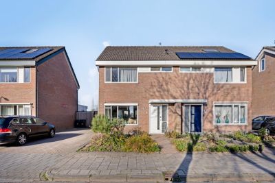 Eengezinswoning, 2-onder-1-kapwoning Bevrijdingslaan 29 in Dokkum