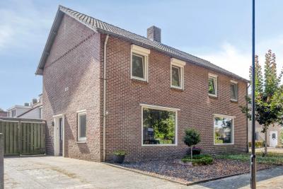 2-onder-1-kapwoning Bergslandstraat 10 in Asten
