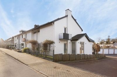 Eengezinswoning, hoekwoning Mergelweg 58 in Maastricht