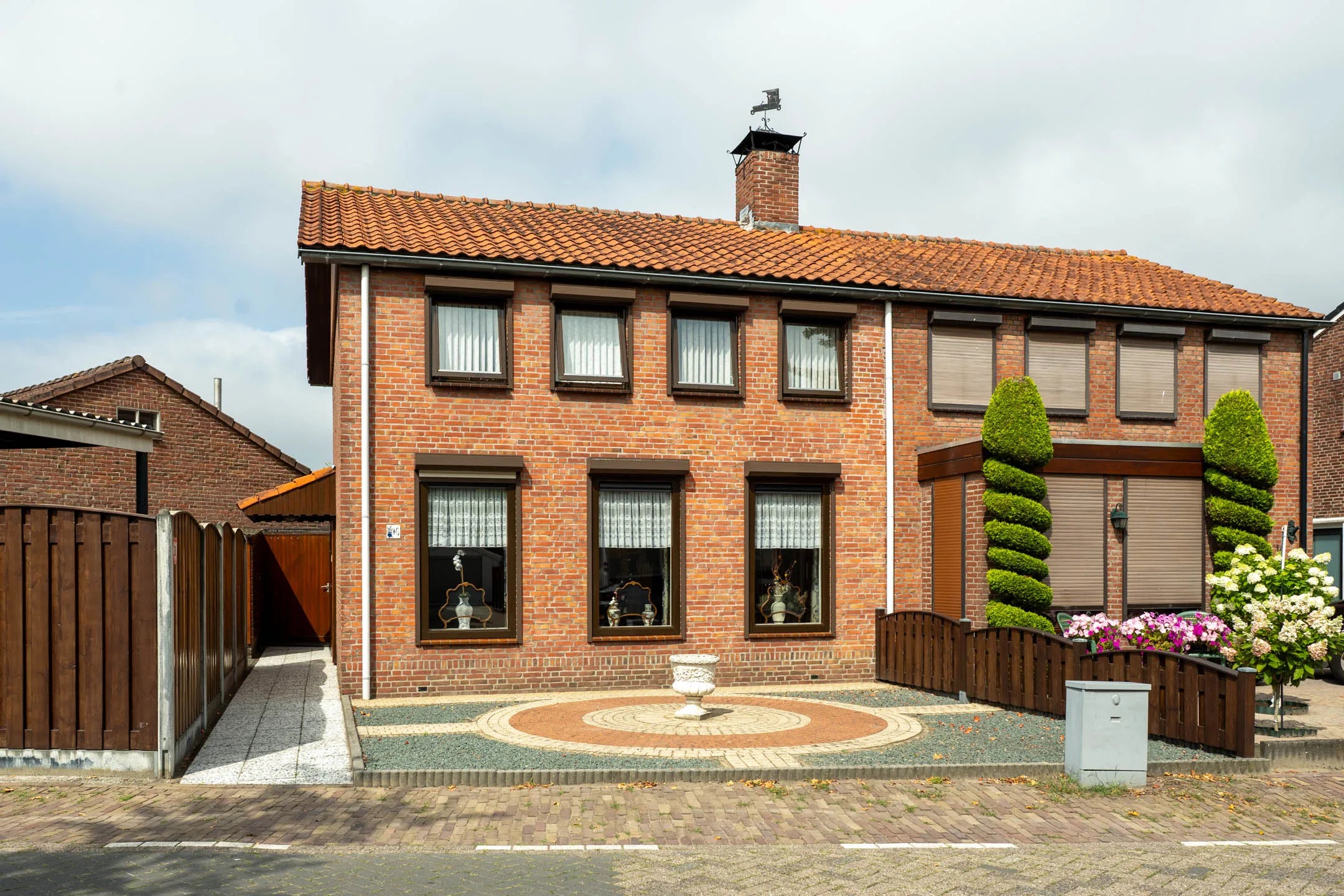 2-onder-1-kapwoning Siardus Bogaertslaan 16 in Huijbergen