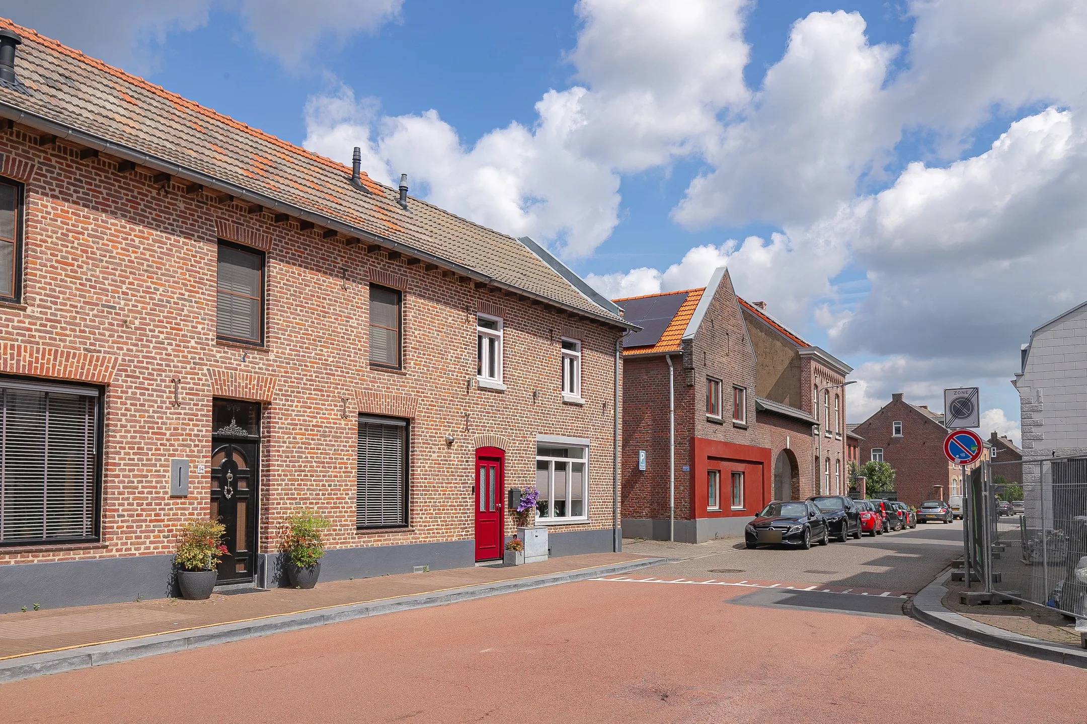 Hoekwoning Burgemeester Janssenstraat 56 in Beek