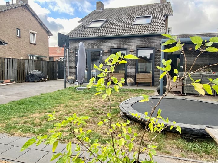Eengezinswoning, vrijstaande woning Visserstraat 46 in Linne