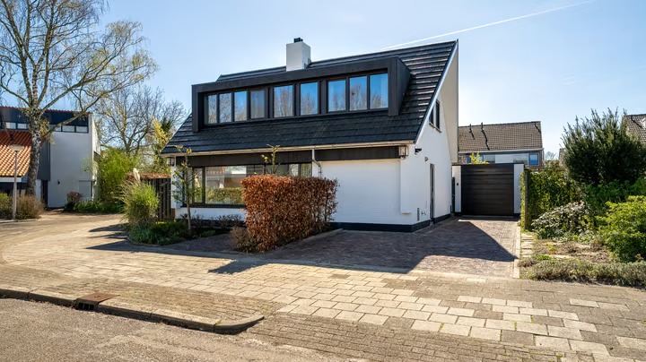 Vrijstaande woning Rensumaborg 17 Almelo