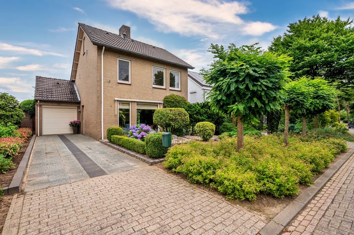 Eengezinswoning, vrijstaande woning Horatiuslaan 5 Venlo