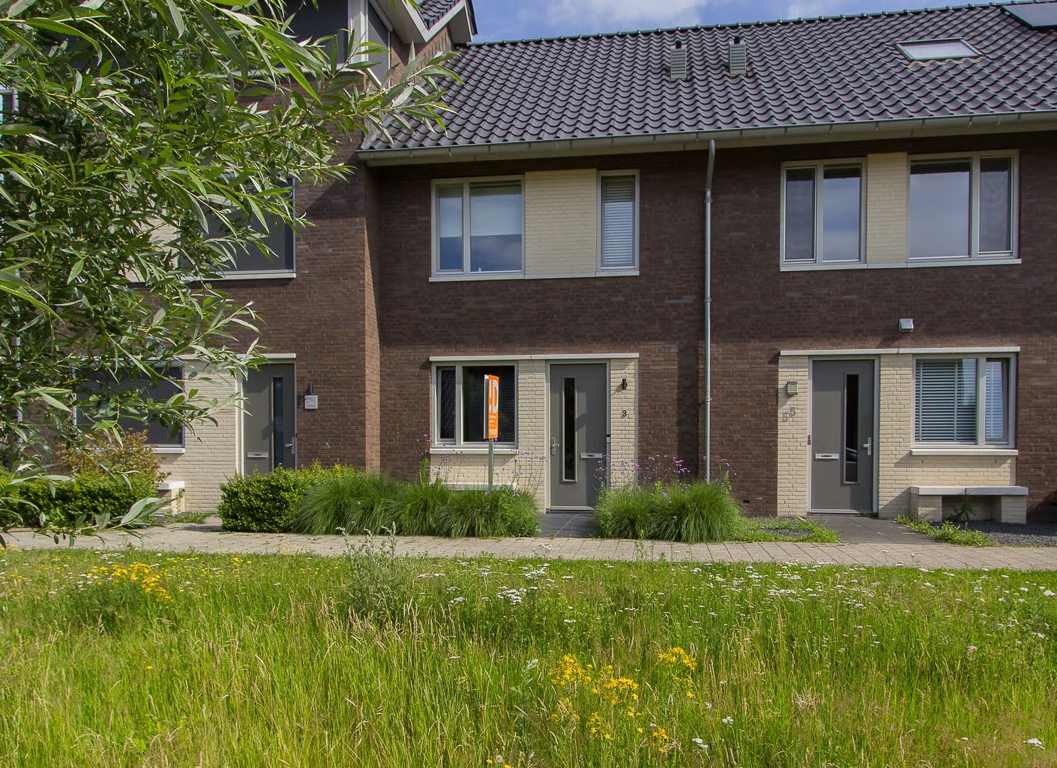 Tussenwoning Kees en Henny de Ruijterstraat 3 in Waalwijk