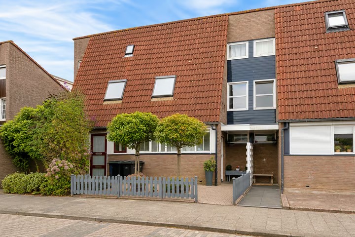 Tussenwoning Fluitekruidstraat 27 in Almere
