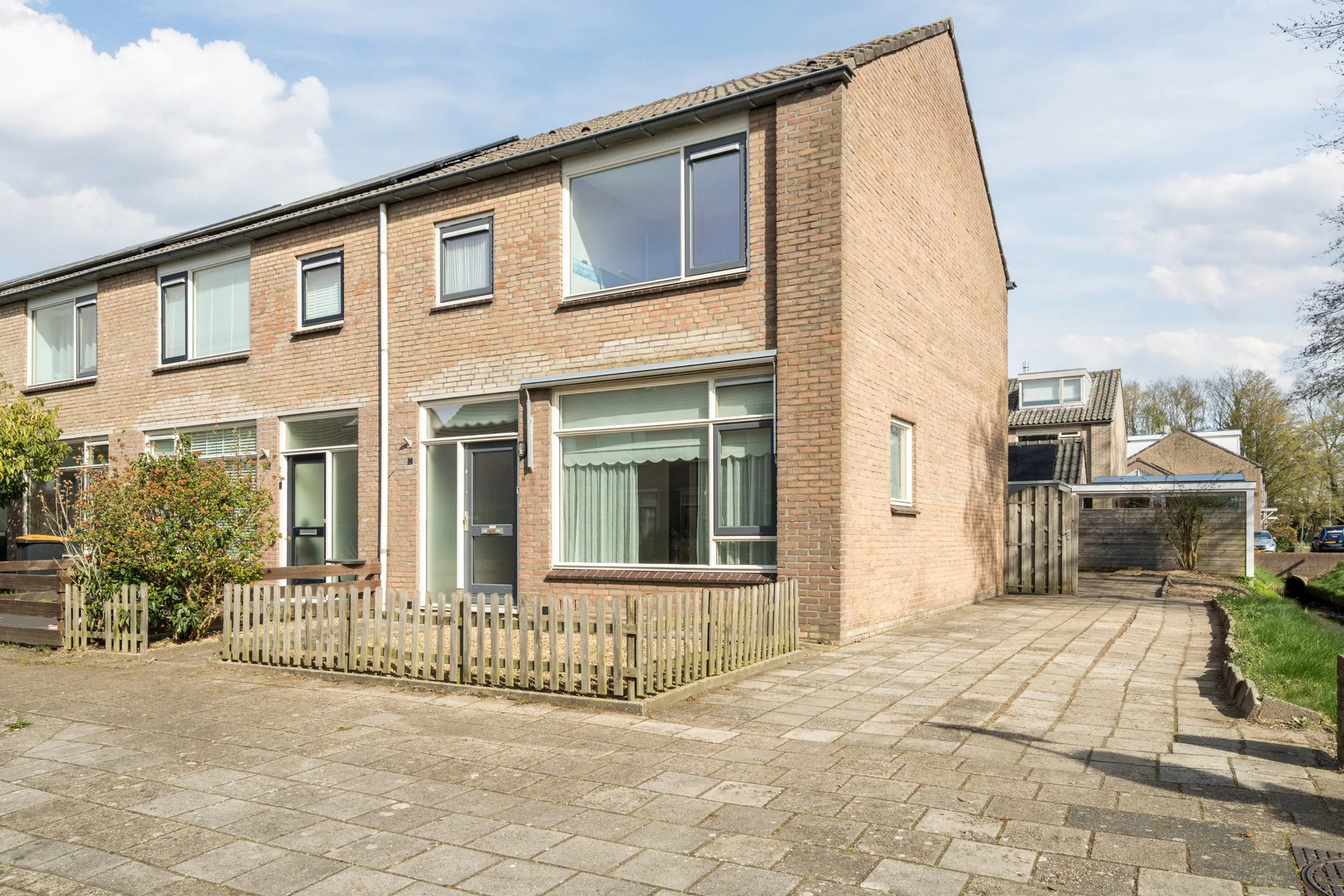 Hoekwoning Ligusterlaan 36 Nijkerk