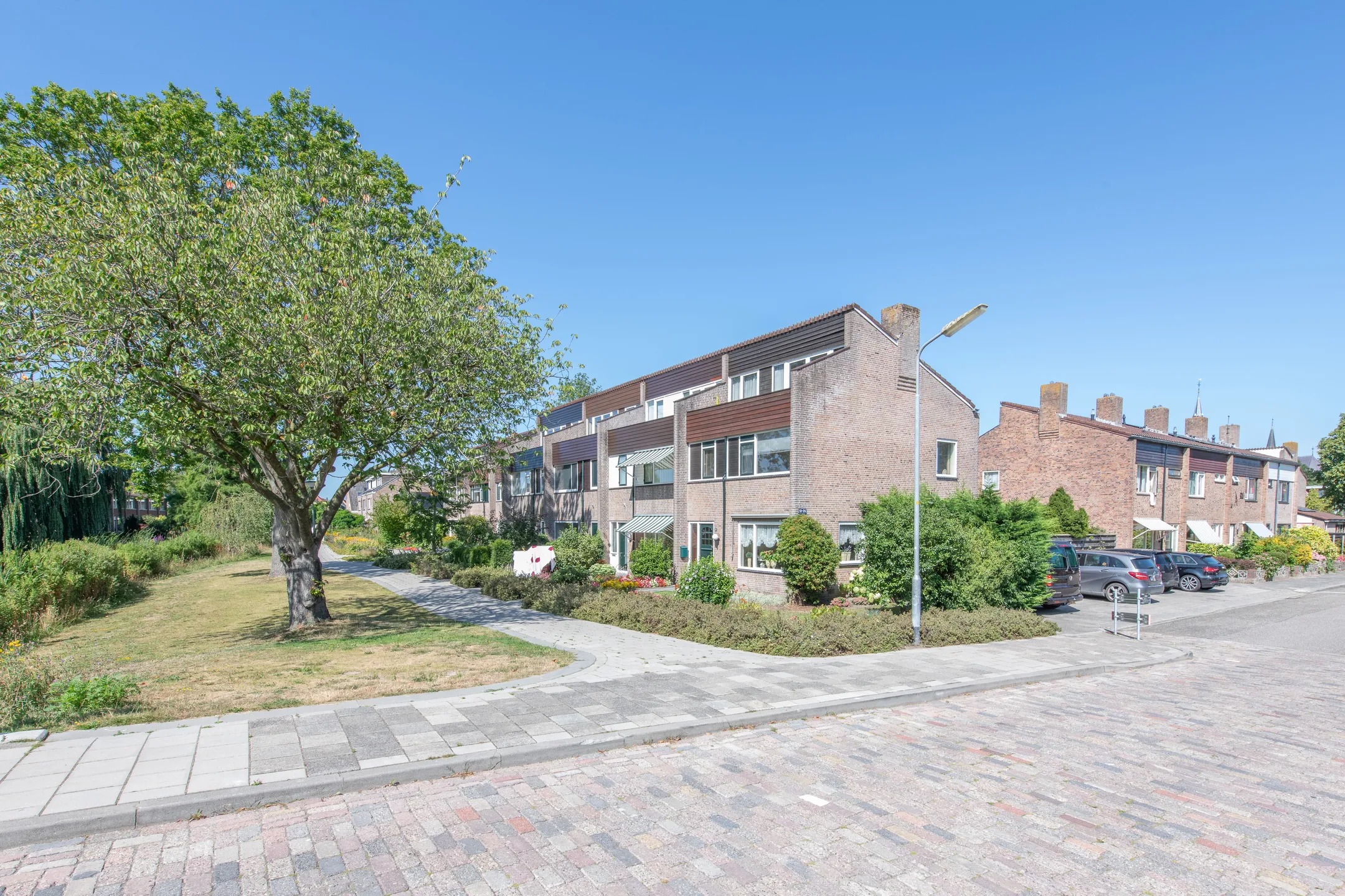 Hoekwoning Wilgenlaan 13 in Zuid-Scharwoude