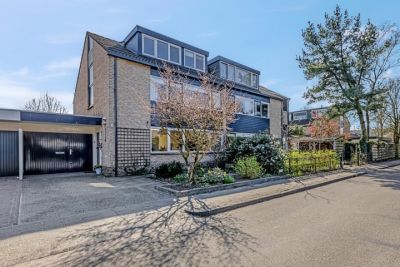 Eengezinswoning, 2-onder-1-kapwoning Meerestein 6 in Ede