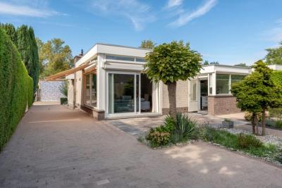 Bungalow, vrijstaande woning Nieuweweg 52 in Dordrecht